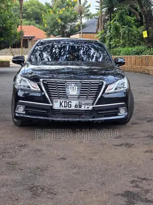 Toyota Crown 2014 Black