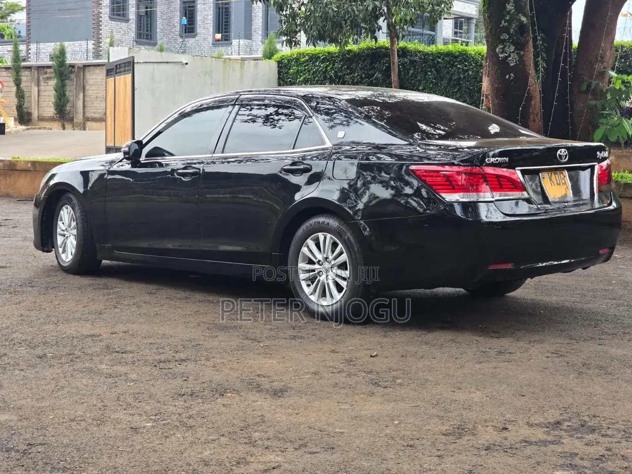 Toyota Crown 2014 Black