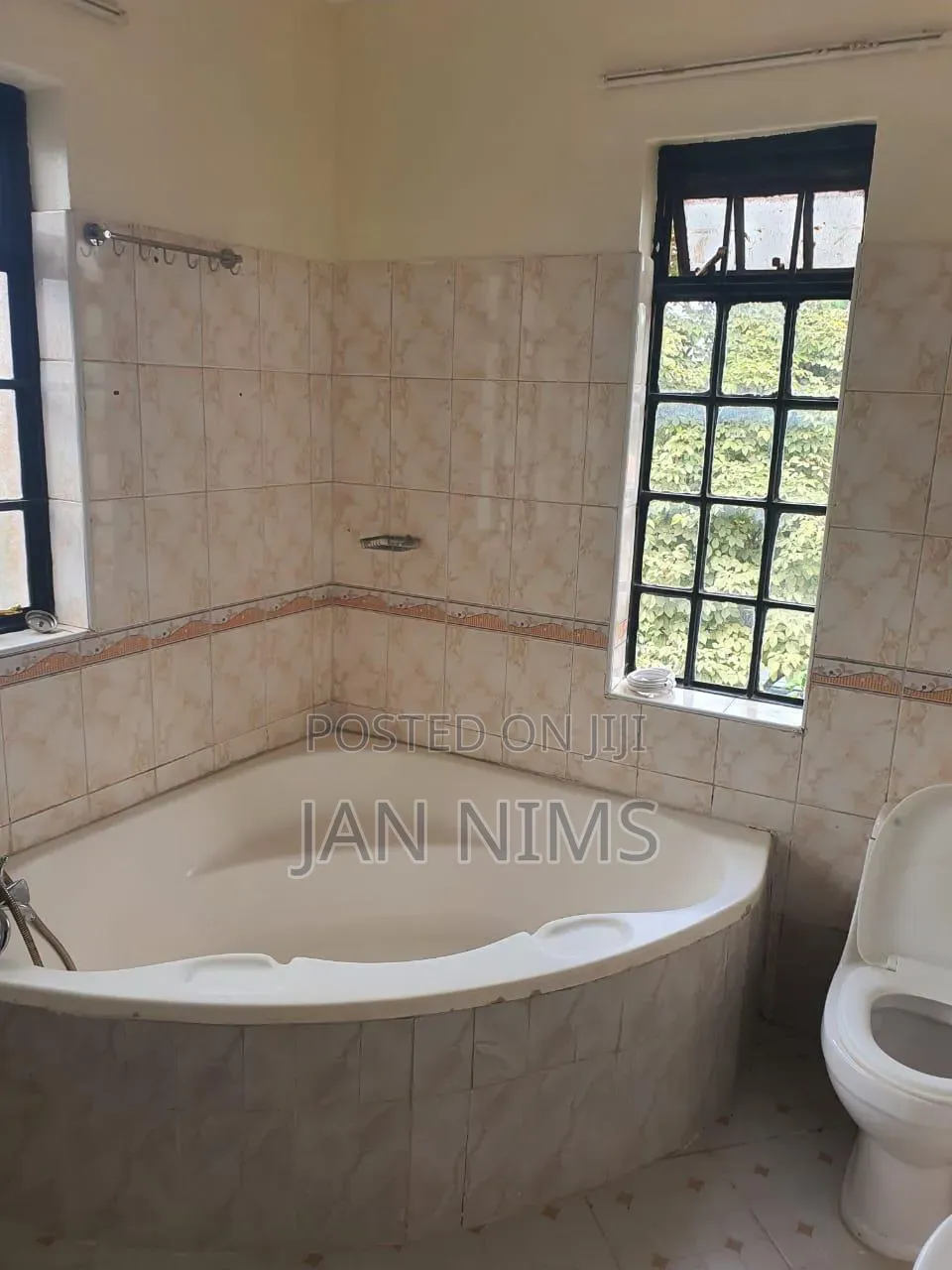 4bdrm Maisonette in Muchatha for sale