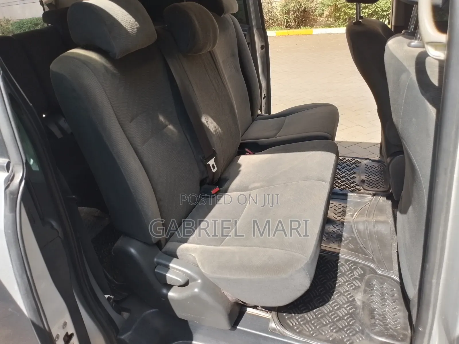 Toyota Noah 2013 Silver