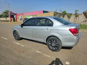 Toyota Axio 2015 Silver