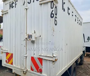 Mitsubishi Canter Short Chase