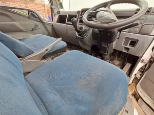 Mitsubishi Canter Short Chase