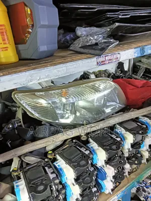 Headlight Fielder 141 Zenon