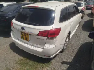 Subaru Legacy 2009 White