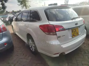 Subaru Legacy 2009 White