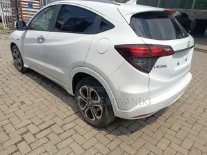 Honda Vezel 2019 White
