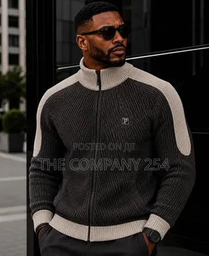 Quality Casual Designer Warm Zipper Sweater Available