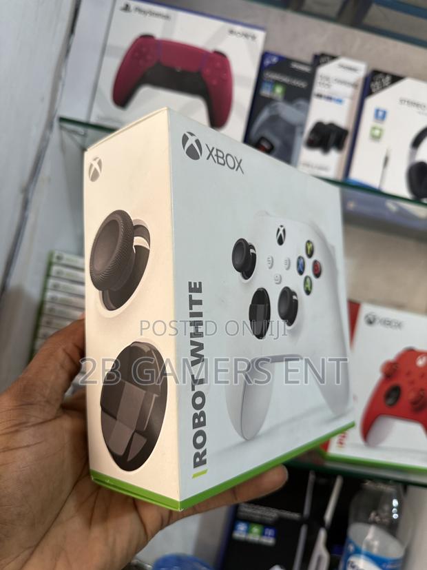 Microsoft Gaming Console Pads(Controller) - thumbnail 2
