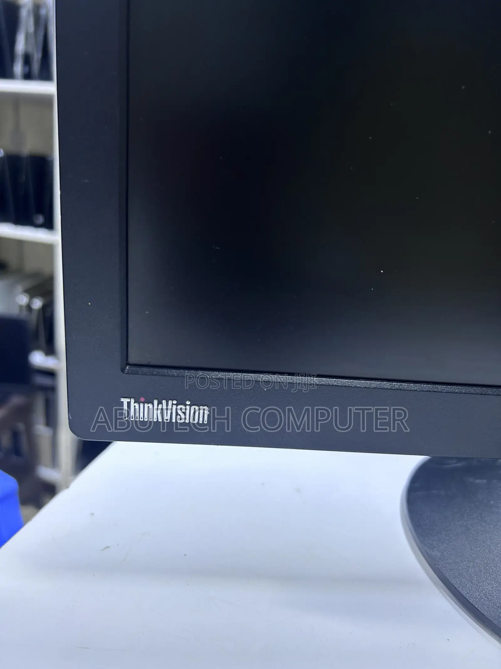 Lenovo Monitors