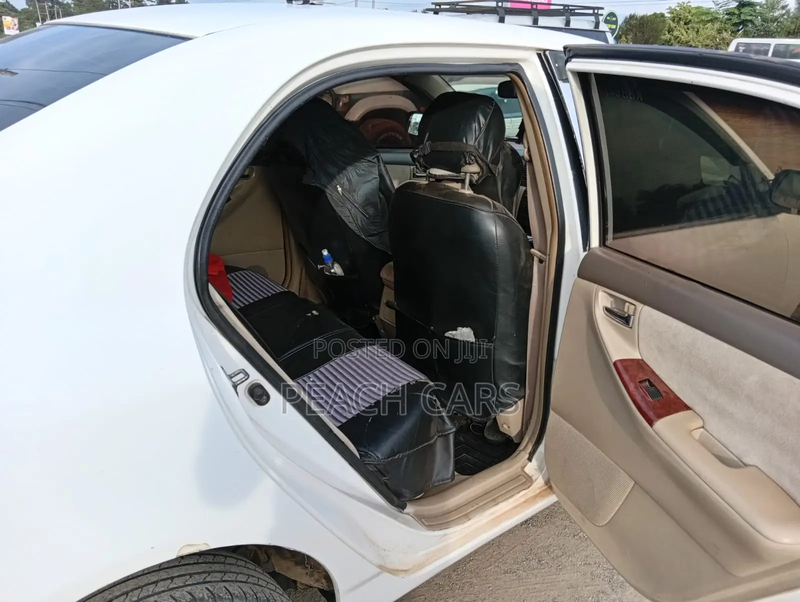 Toyota Corolla 2001 White