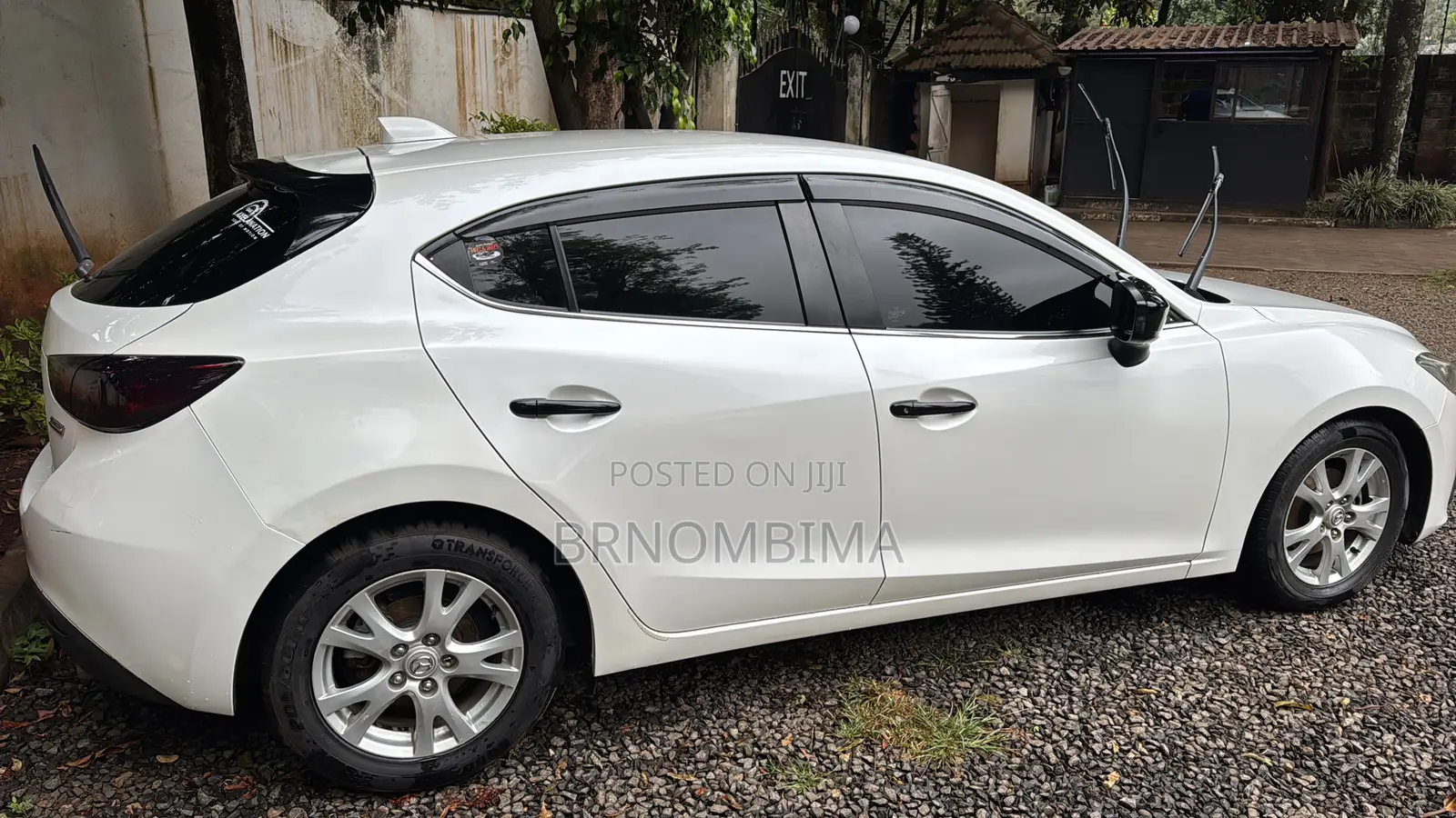 Mazda Axela SV Premium 2014 White