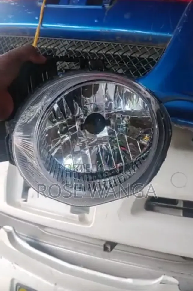 Nissan Juke Headlight