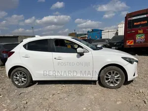 Mazda Demio 2018 White