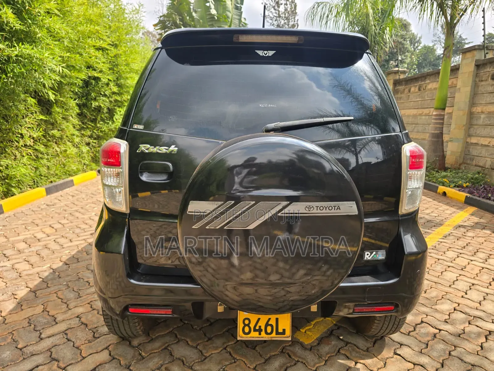 Toyota Rush 2013 Black