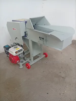 High Speed Chaff Cutter Machine 600kg/H Gasoline Engine 7.5hp