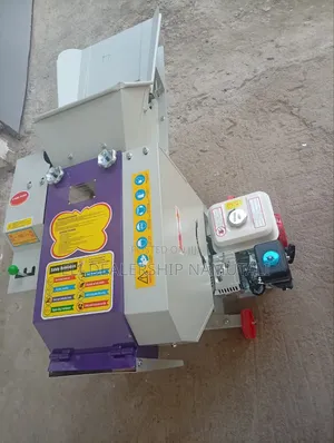 Animal Feed/Silage Chaff Cutter Machine Powered by 7.5hp Gasoline