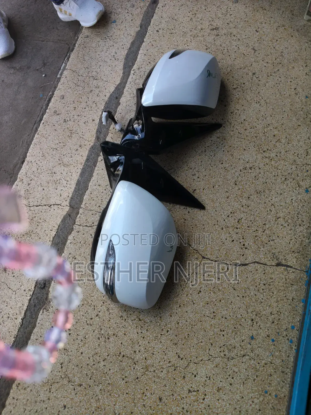Lexus 570 Side Mirrors