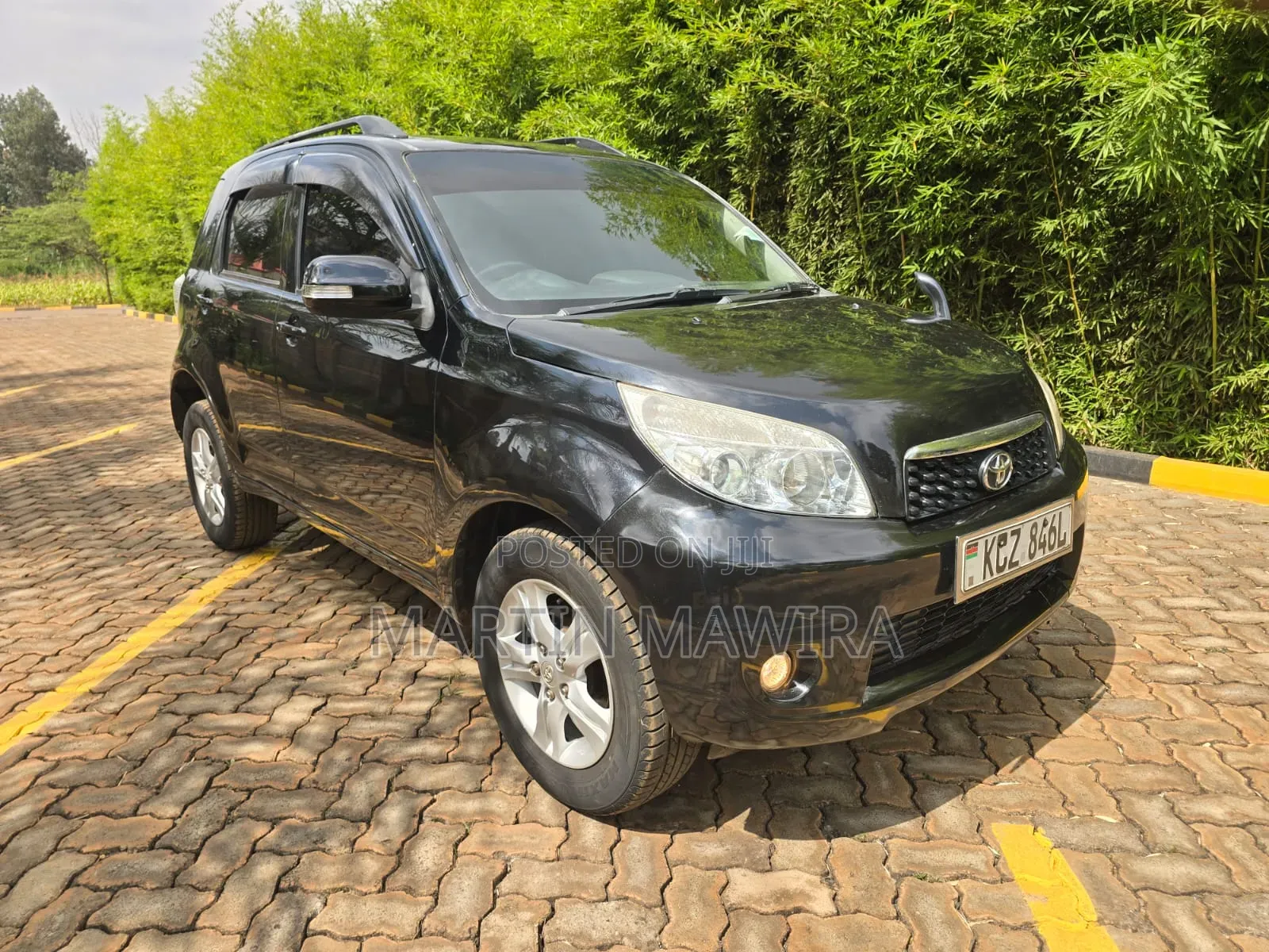 Toyota Rush 2013 Black