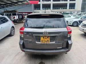 Toyota Vanguard 2010 Gray