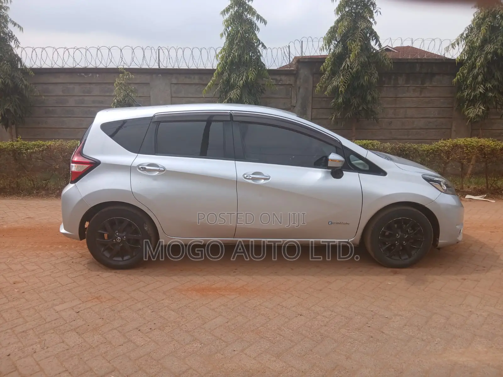 Nissan Note 2017 Silver