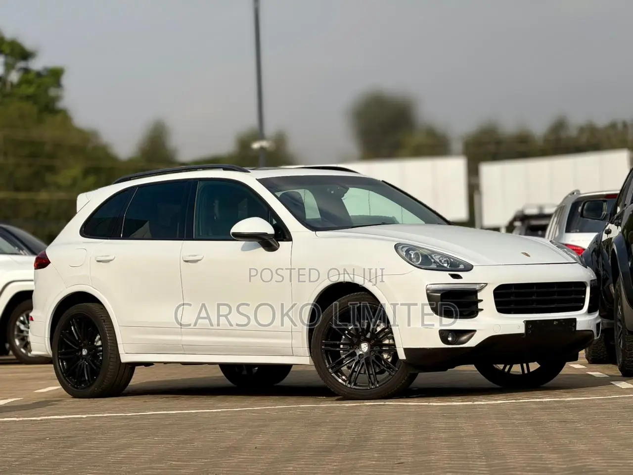 Porsche Cayenne Diesel AWD 2016 White