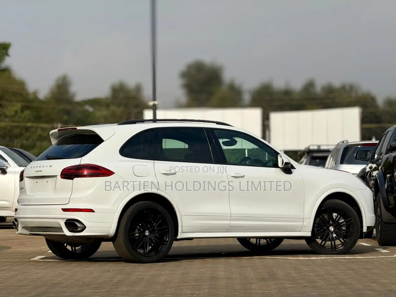 Porsche Cayenne Diesel AWD 2016 White