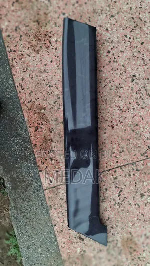 Noah Esquire Sliding Door Moulding