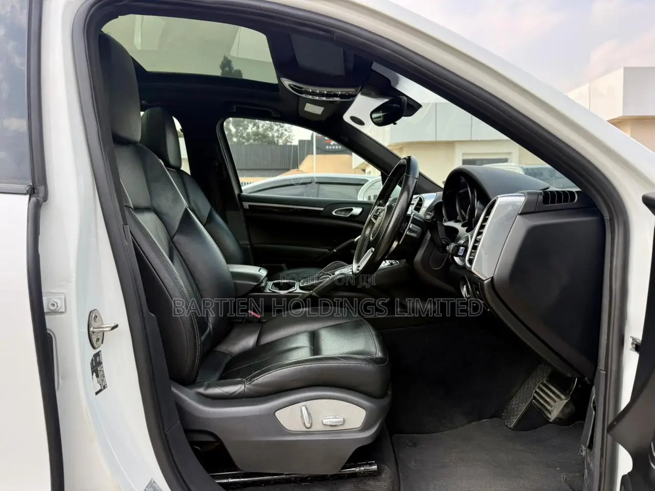 Porsche Cayenne Diesel AWD 2016 White