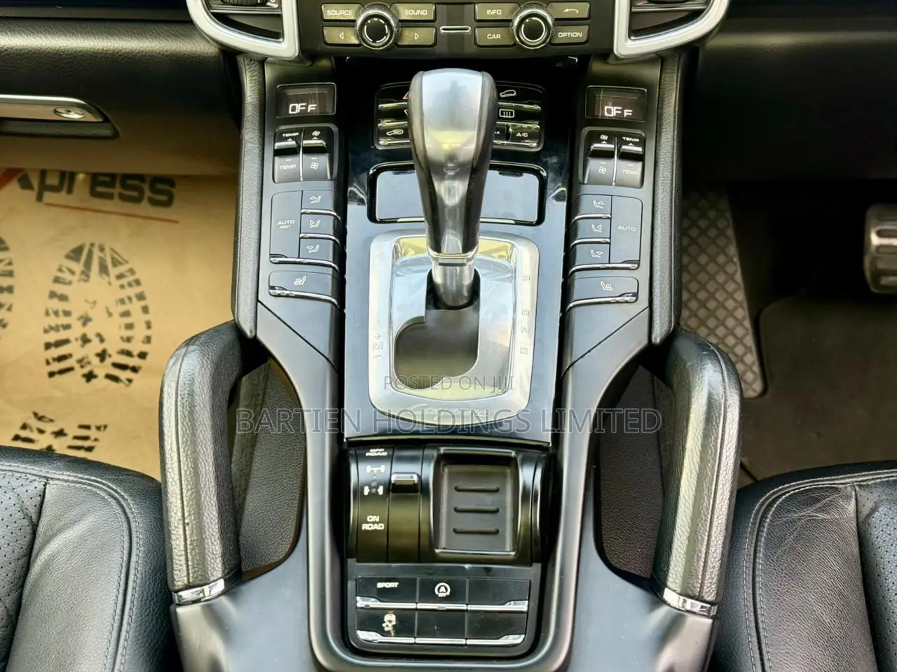 Porsche Cayenne Diesel AWD 2016 White