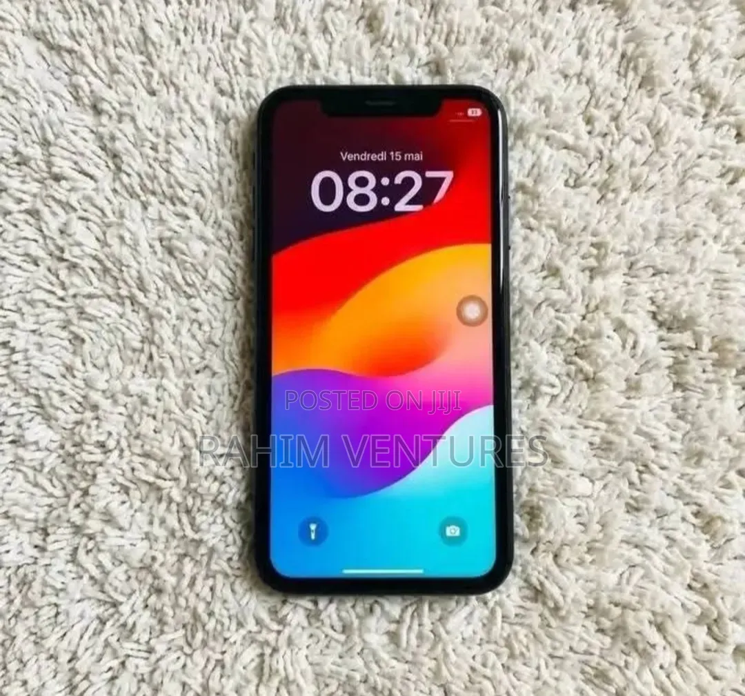Apple iPhone 11 128 GB Silver