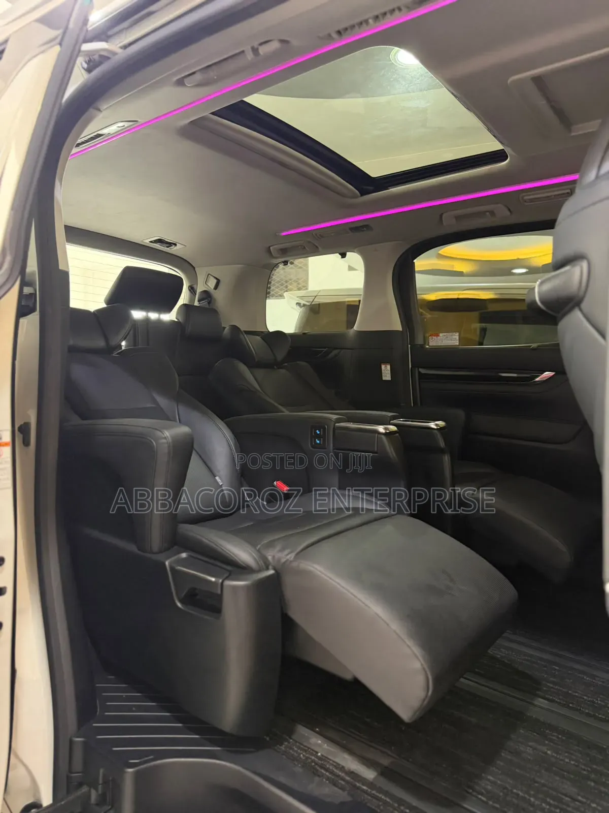 Toyota Vellfire 2019 White