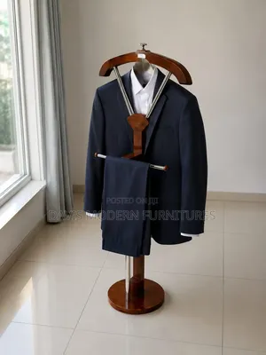 Gentleman Suit Valet Stand