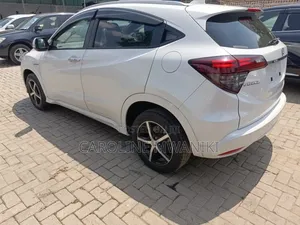 Honda Vezel 2019 White