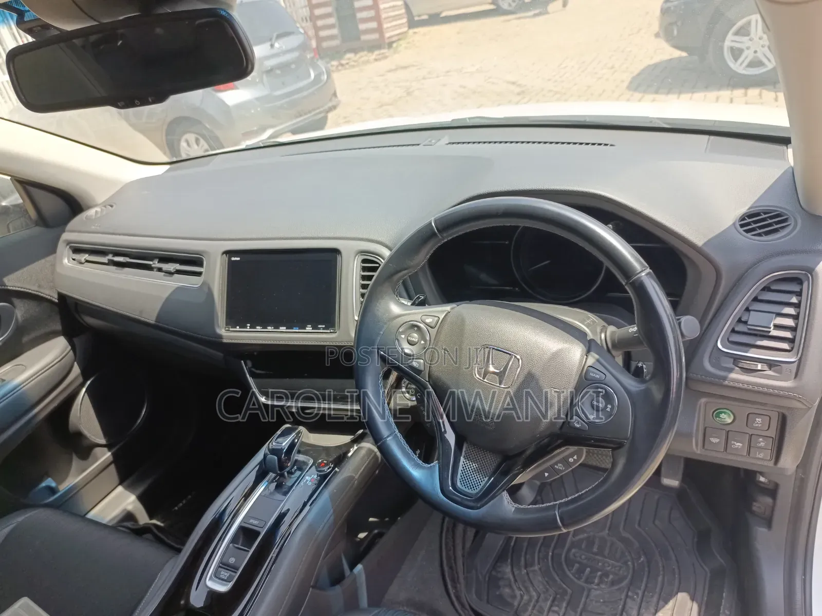 Honda Vezel 2019 White