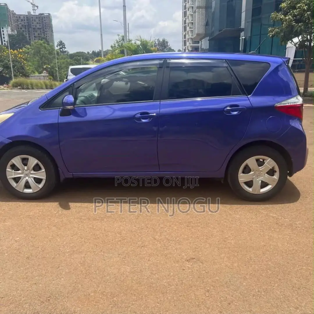 Toyota Ractis 2013 Blue