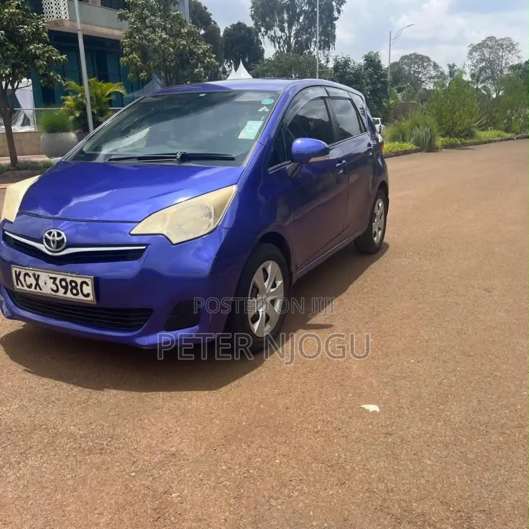 Toyota Ractis 2013 Blue
