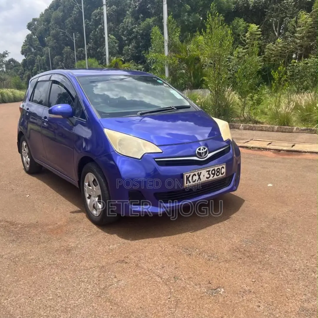 Toyota Ractis 2013 Blue
