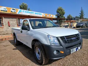 Isuzu D-MAX 2012 White