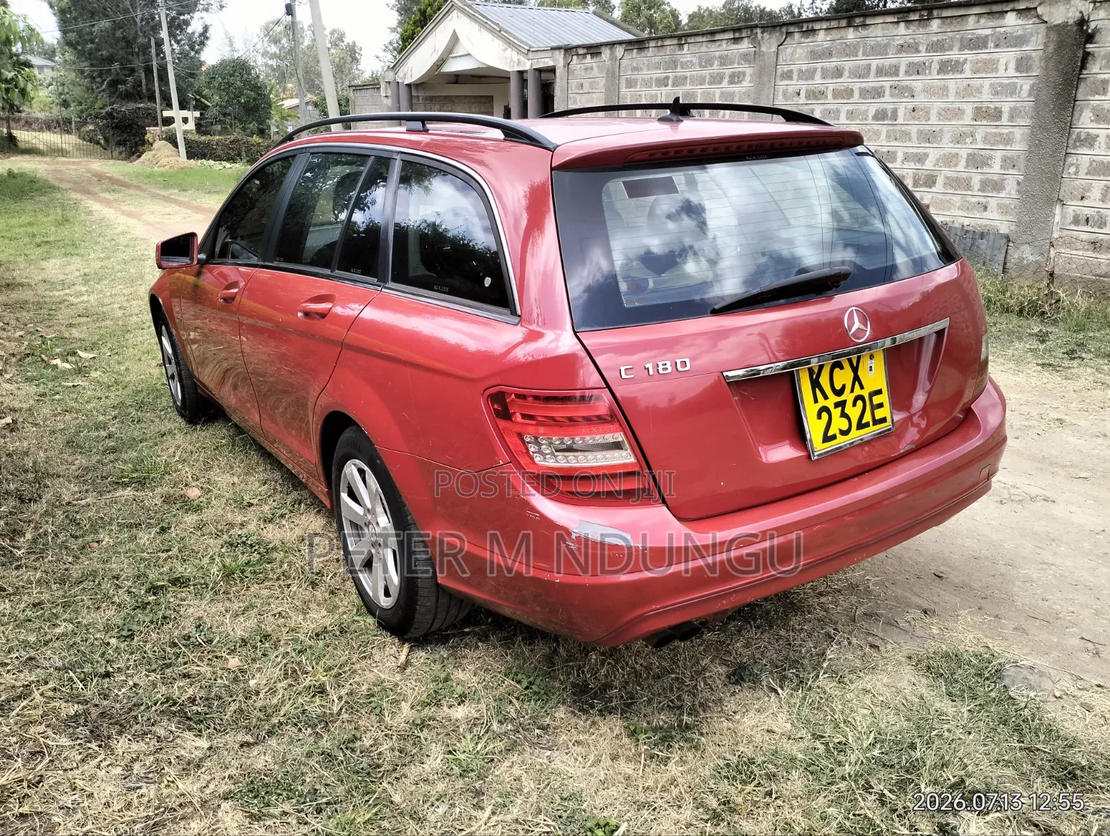 Mercedes-Benz C180 2012 Red