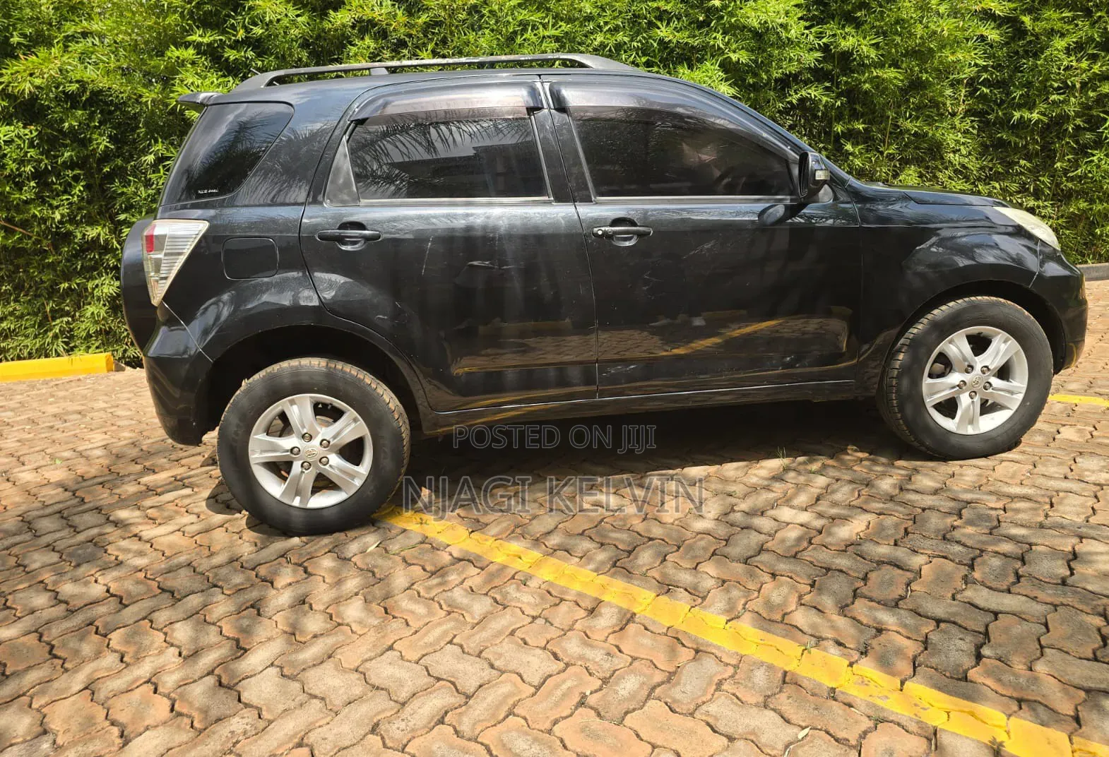 Toyota Rush 2012 Black