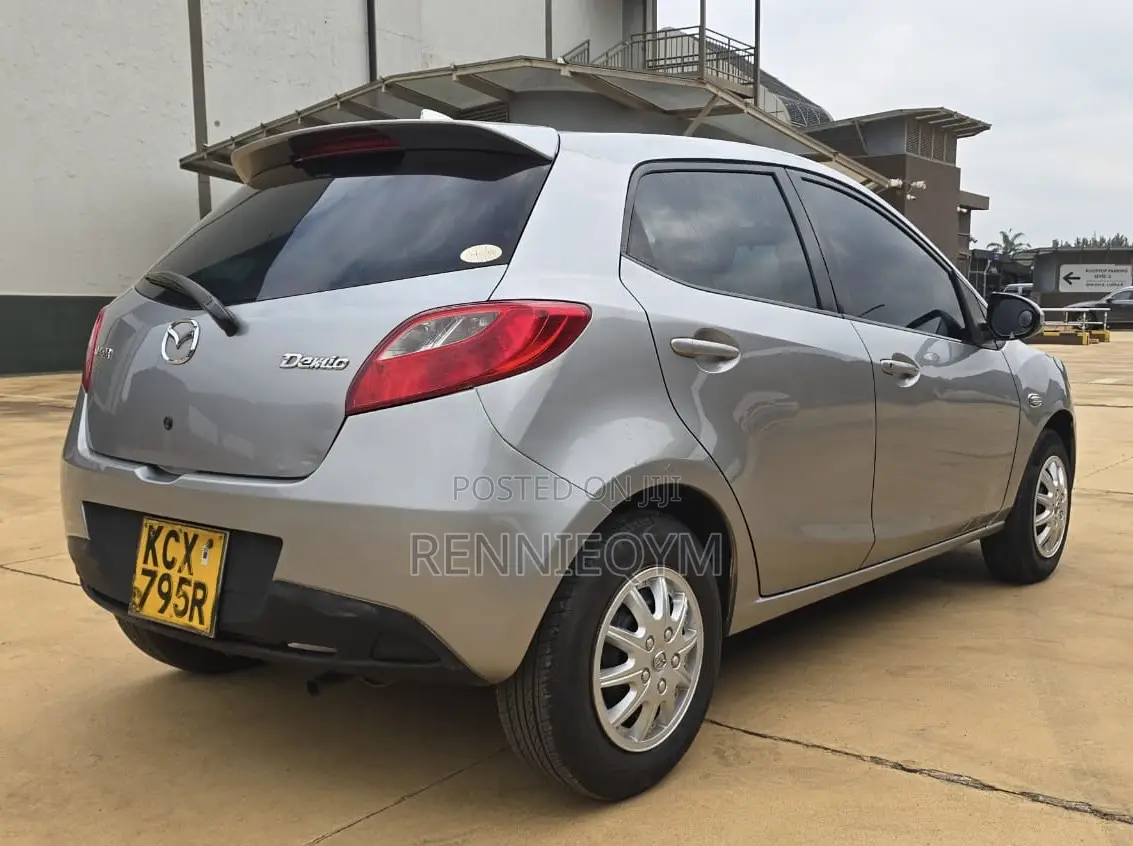 Mazda Demio 2012 Silver
