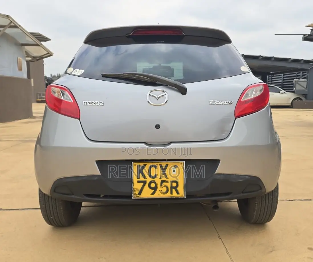 Mazda Demio 2012 Silver
