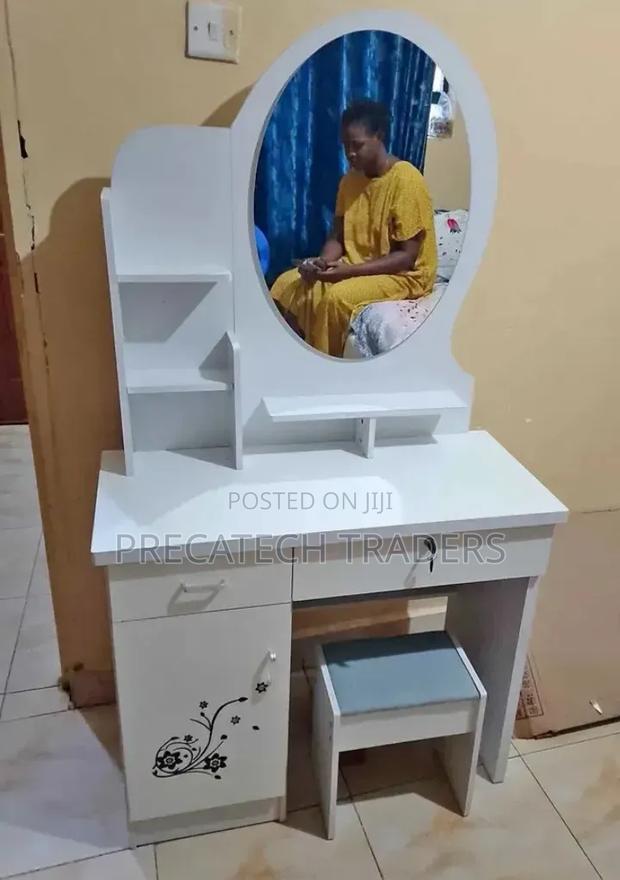 Modern Dressing Table With Mirror Stool - thumbnail 2