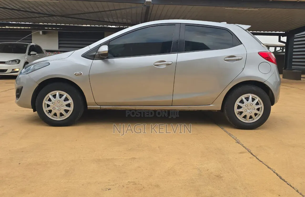 Mazda Demio 2012 Gray