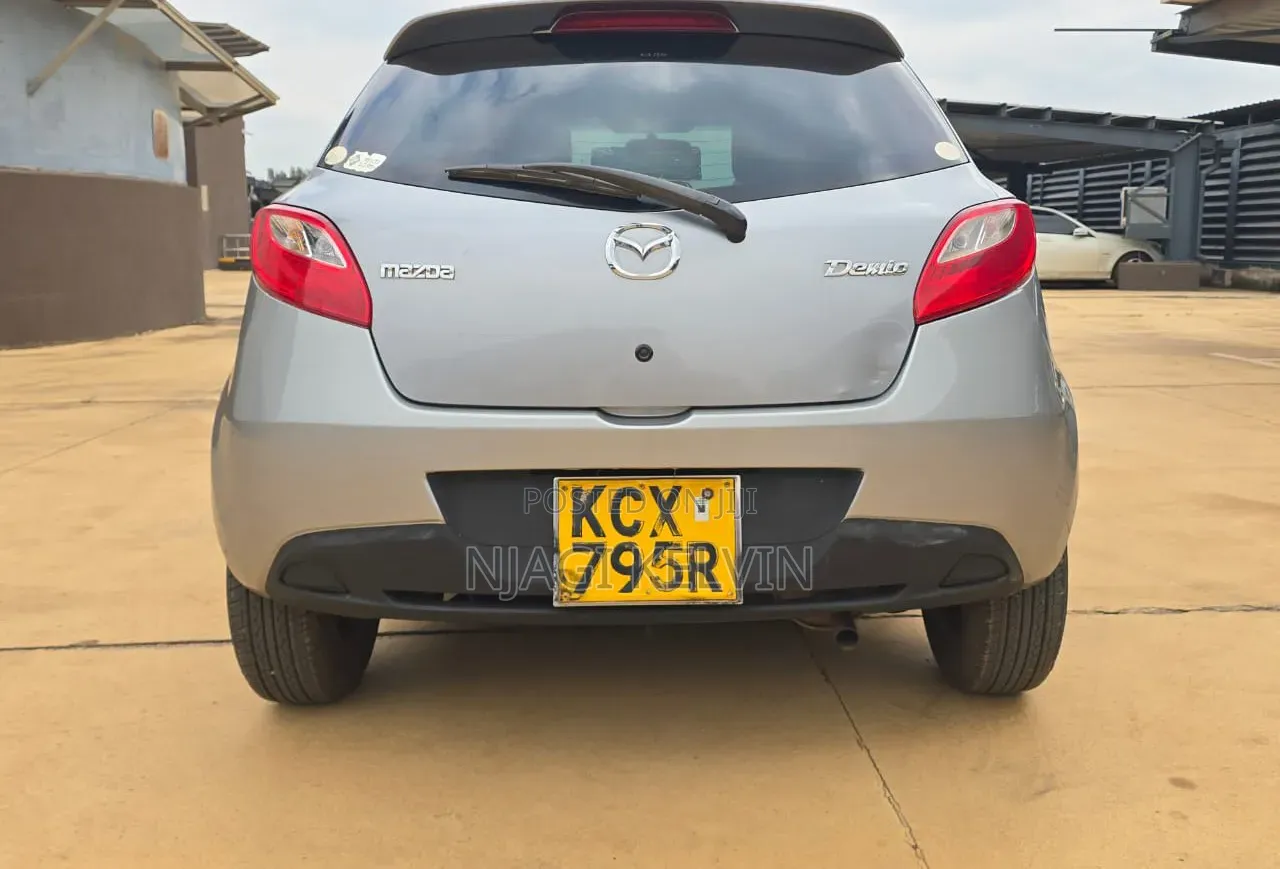 Mazda Demio 2012 Gray