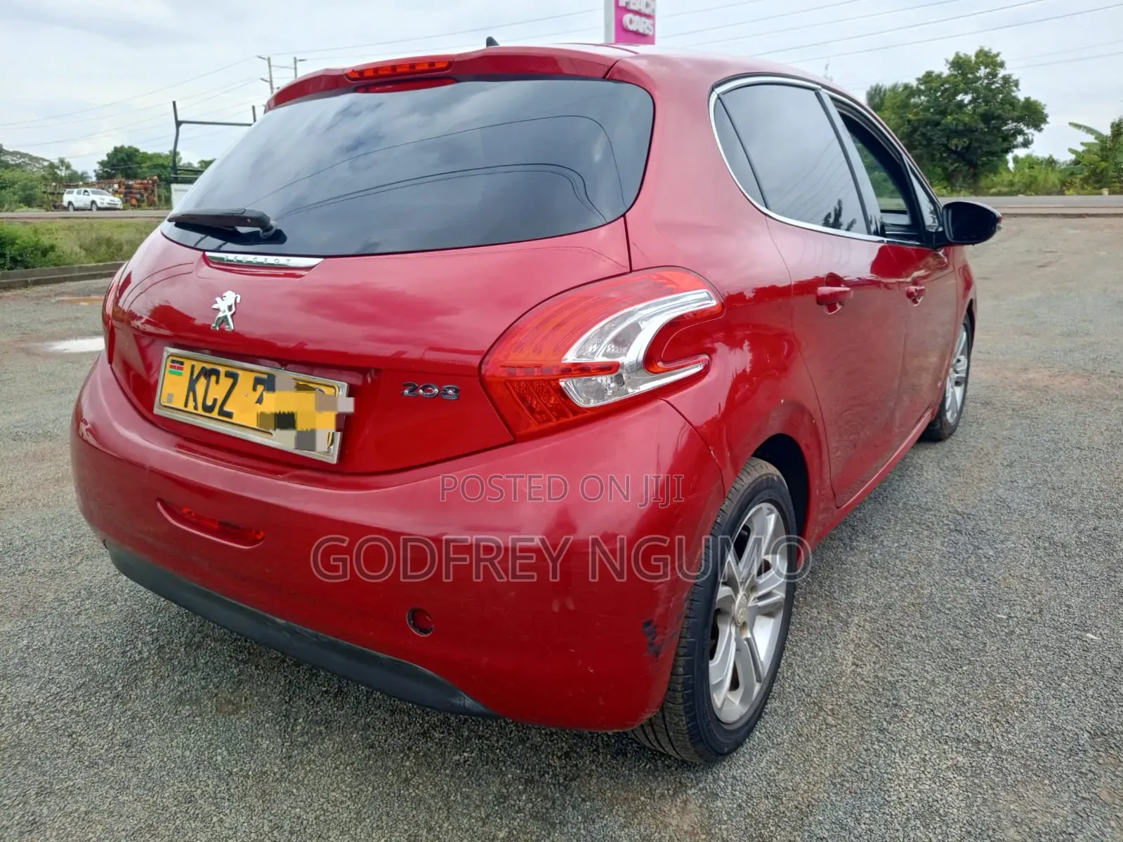 Peugeot 208 2013 Red