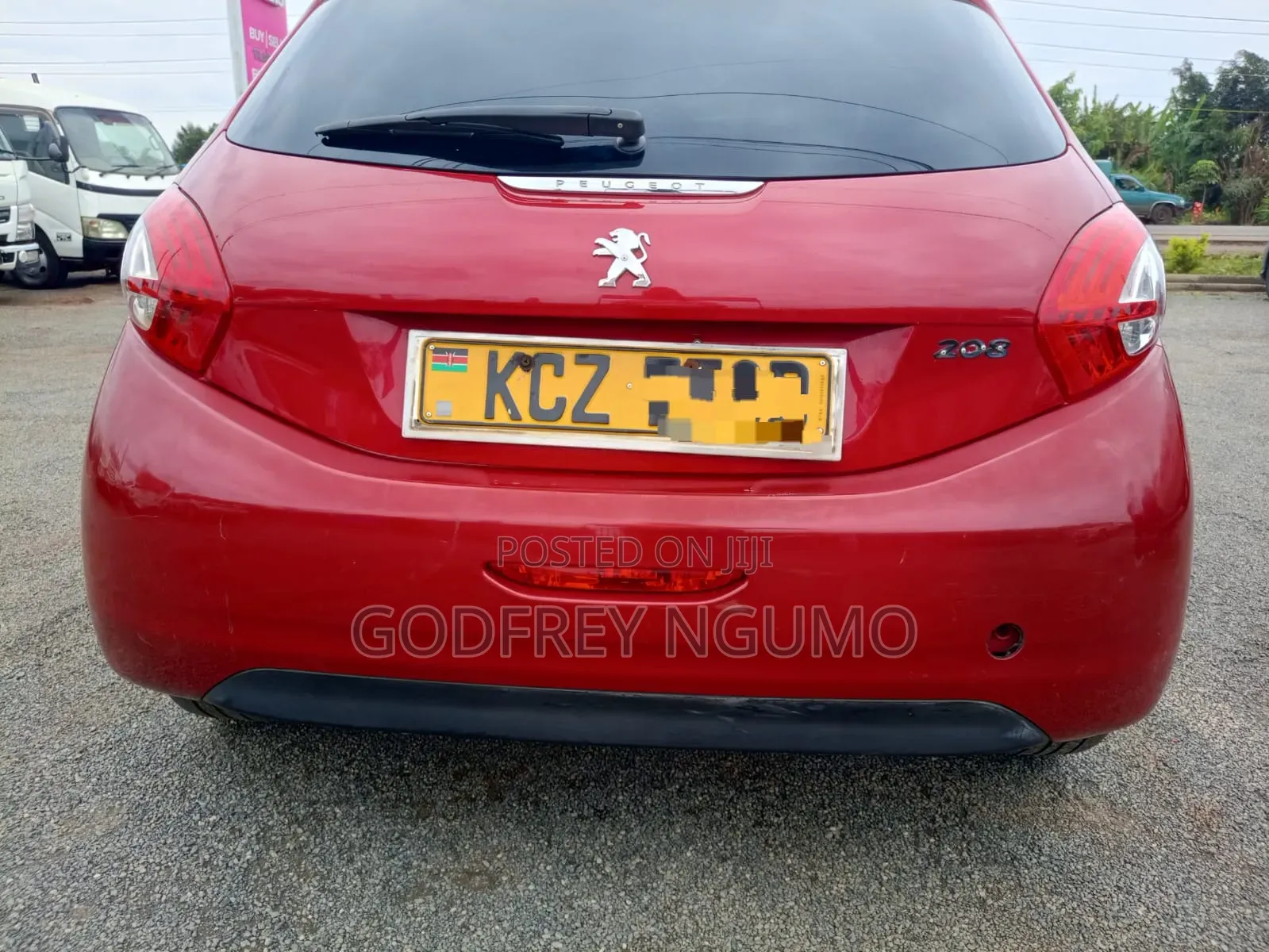 Peugeot 208 2013 Red