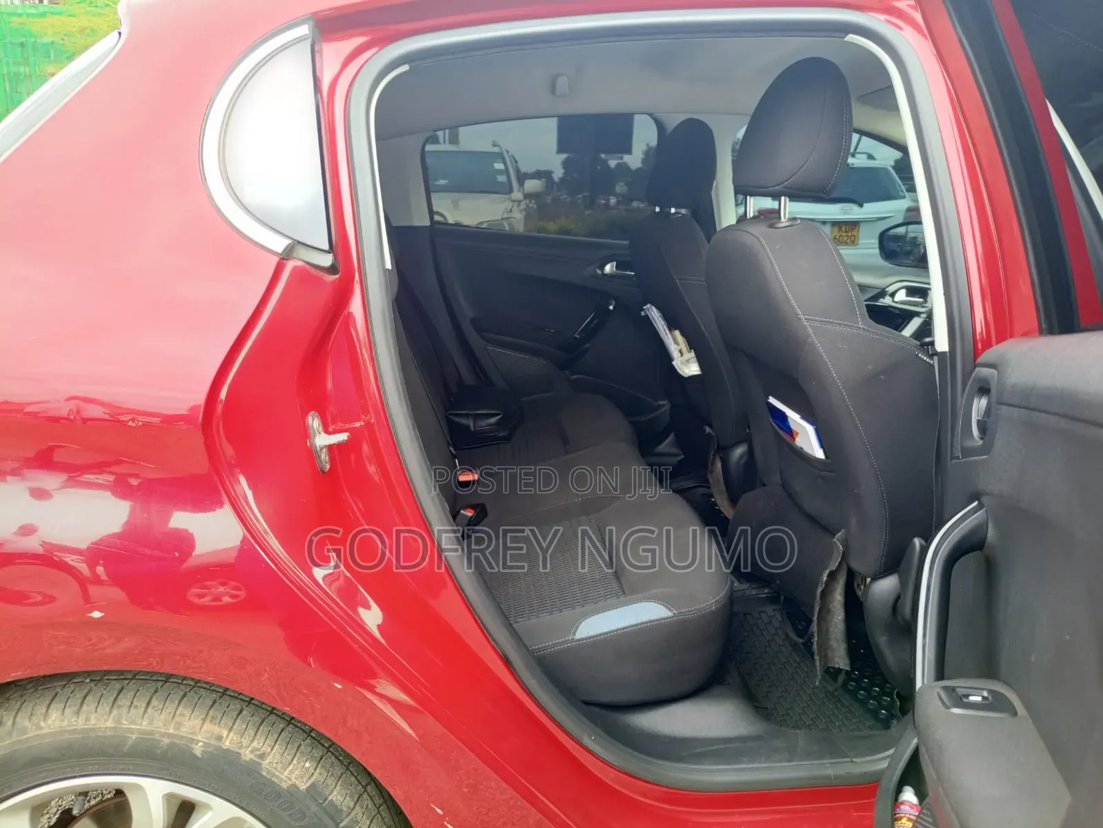 Peugeot 208 2013 Red