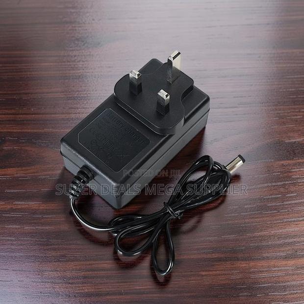 Highly Durable 21v 1a 3 Pin Lithium Ion Battery Charger Power Adapter